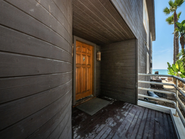 Oceanfront Retreat in Capo Beach - Luxurious 4-Bedroom Getaway